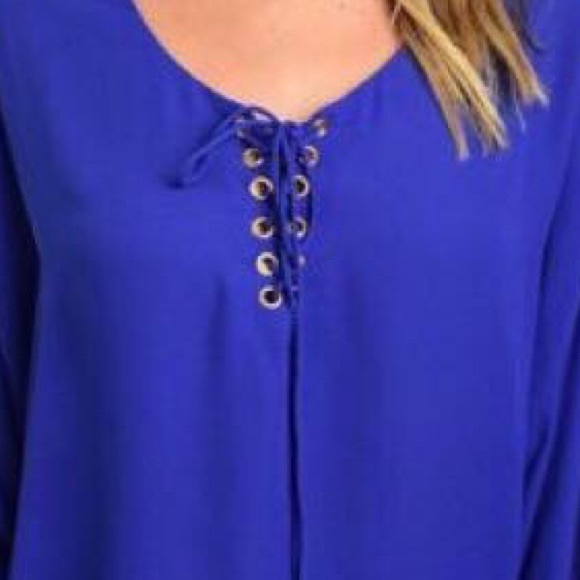 ✨New✨Royal blue top - Picture 3 of 3