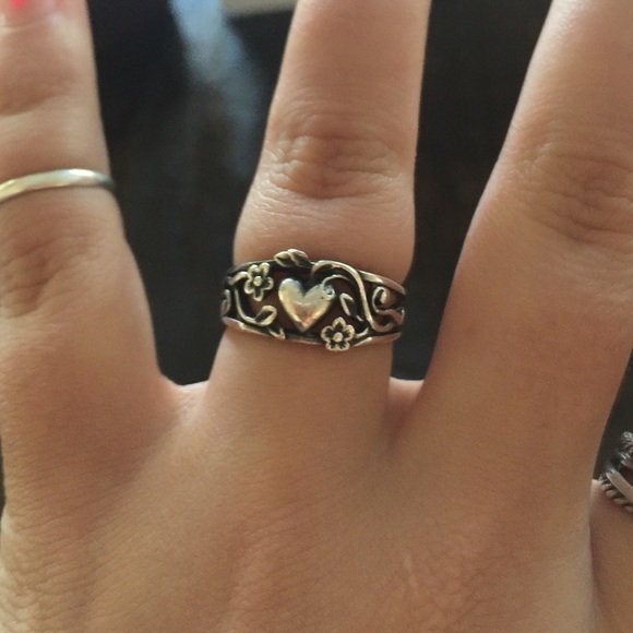 James Avery Heart and Vine Ring