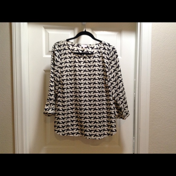 Bixby Bird Print Tab Sleeve Blouse