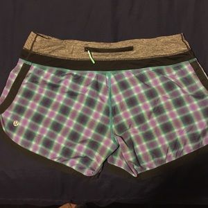 Groovy Run Short Plaid. EUC