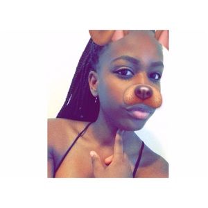Meet your Posher, Camri