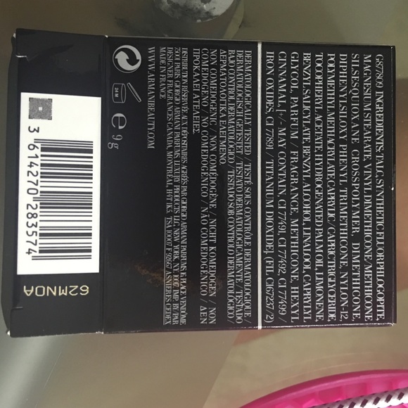 Giorgio Armani luminous silk foundation - Picture 4 of 4