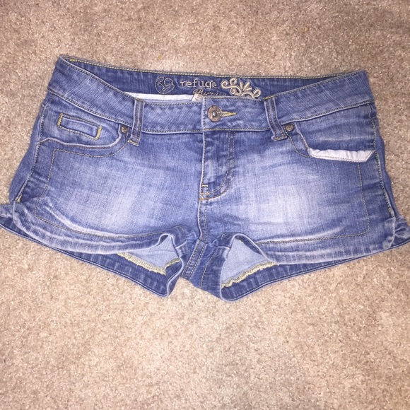 Refuge shorts