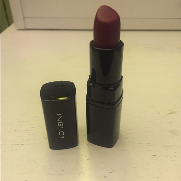 Inglot lipstick