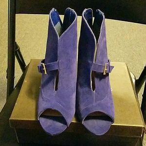 Mark & Maddux royal blue booties