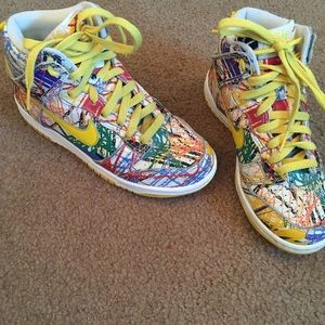 Nike kids scribble high tops. Size 4Y.