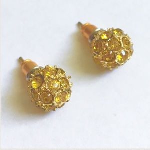 🔵 BOGO 2 PAIRS OF STATEMENT EARRINGS