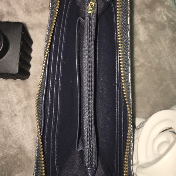 Wristlet - Picture 2 of 2