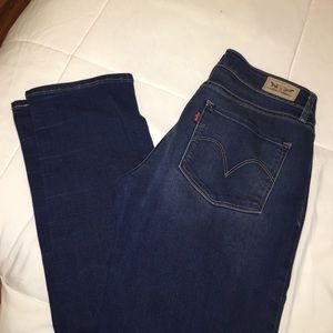 Ladies Levi's