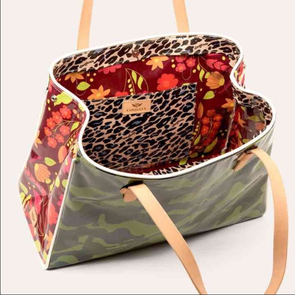 Consuela Camo Grande Tote