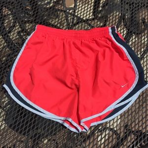 Nike tempo shorts large