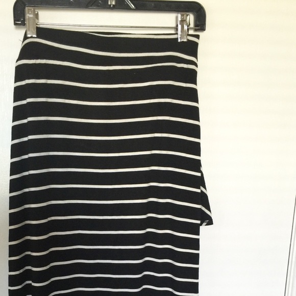 A. Byer Skirt - Picture 2 of 2