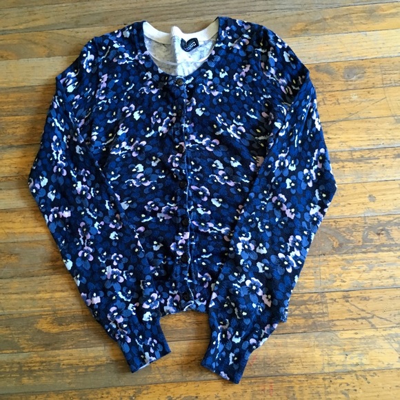 Floral sweater ✨