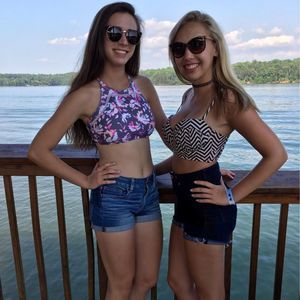 Meet your Posher, Kayla