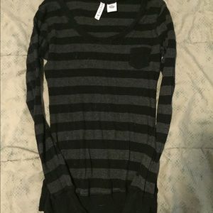 Tilly's/full tilt long sleeve shirt