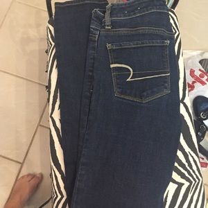 American Eagle Straight Leg Jeans!
