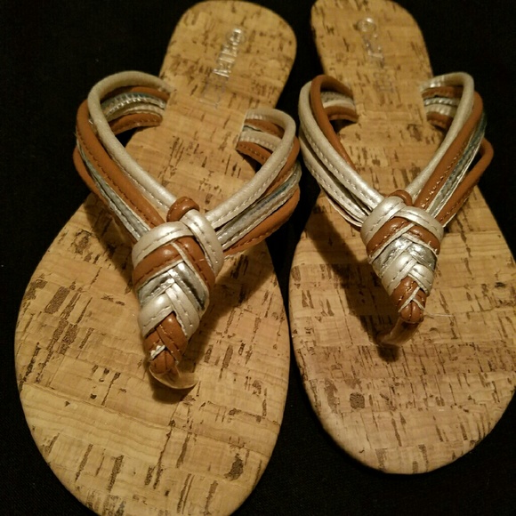 Women's sandals size 9