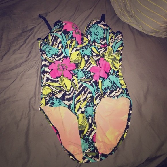 Lane Bryant one piece wired bra bathing suit