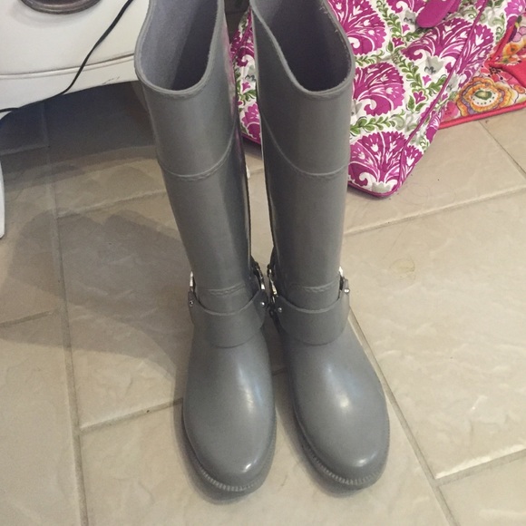 MK Rain Boots! - Picture 2 of 3