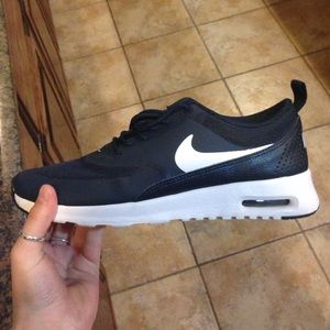 Nike Women Air Thea