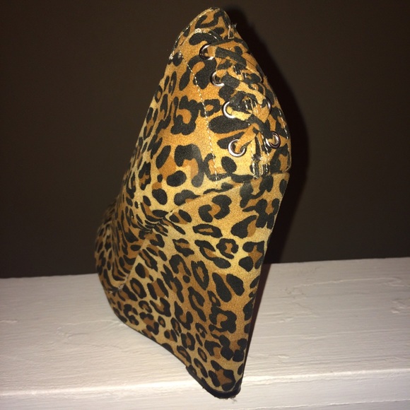 Leopard 5 inch wedge - Picture 3 of 4