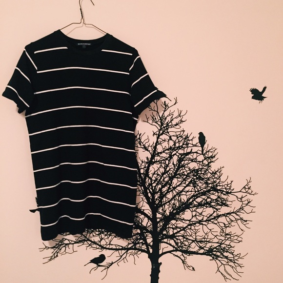 SOLD ON M* brandy melville striped luana