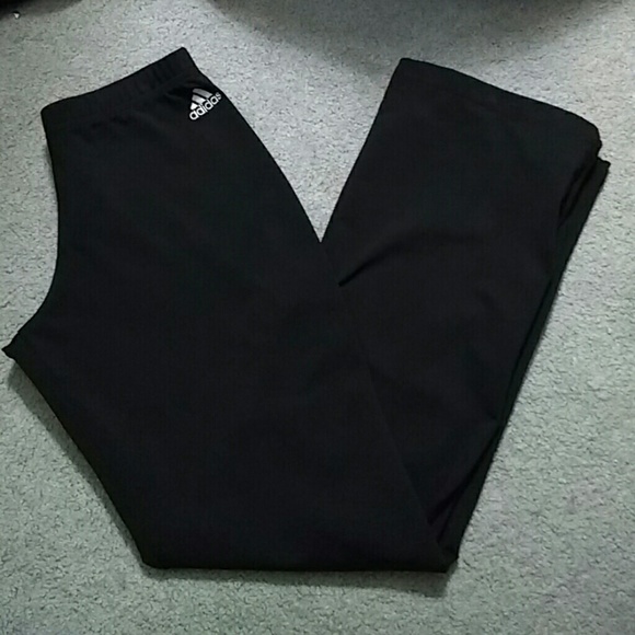 ❌❌SOLD❌❌NEW CONDITION ADIDAS PANTS