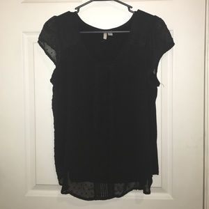 Black Lauren Conrad baby doll top. Size large.
