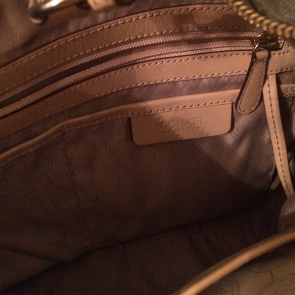 Bag - Picture 3 of 3