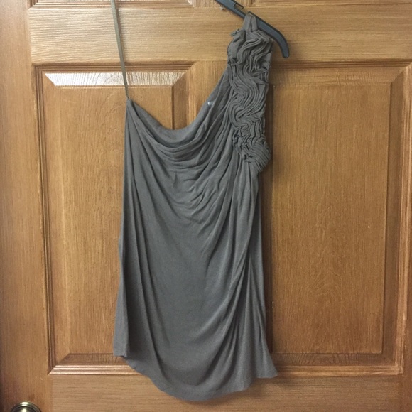 One shoulder tank