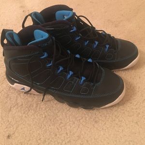 Retro Jordan photo blue 9s