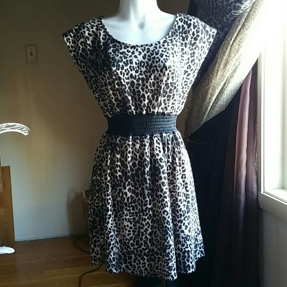 Cheetah dress - Picture 1 of 1