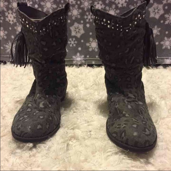 Justice cowgirl boots