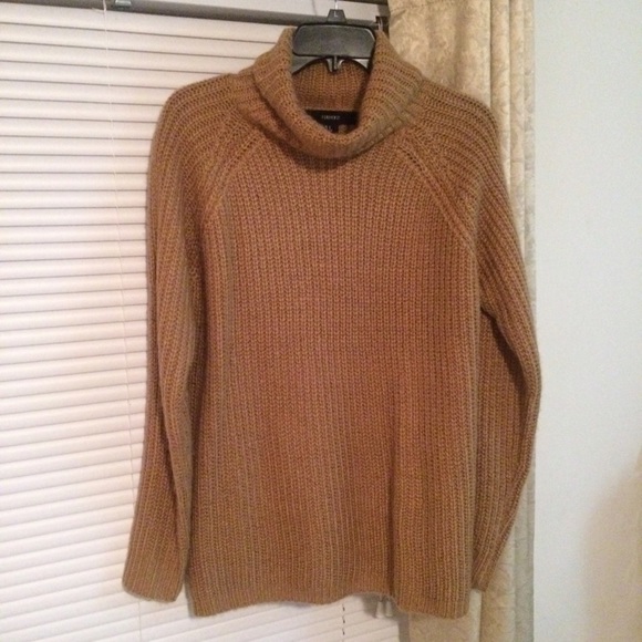 Forever21 large turtleneck