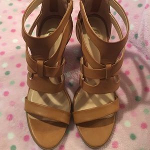 Women chunky heel sandals