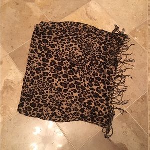 Leopard fashion scarf