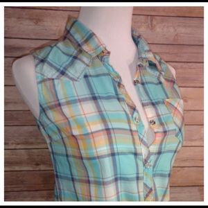 💙Sleeveless Plaid Tank
