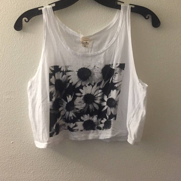 Sunflower crop top M