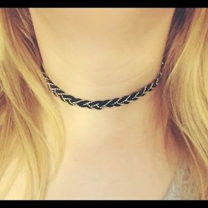 BLACK AND SILVER BRAIDED CHOKER 🤘🏻