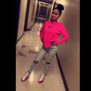 Meet your Posher, Shay