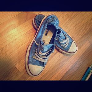 Converse shoreline!*