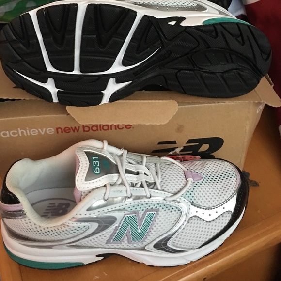 Girls new balance shoes