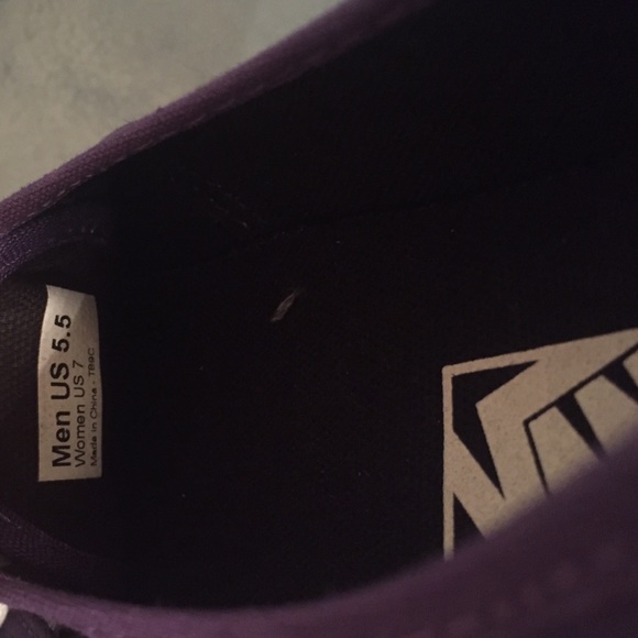 BRAND NEW PURPLE VANS SNEAKERS - Picture 2 of 3