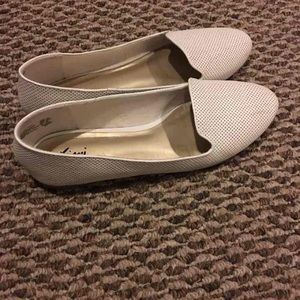 Off White Flats