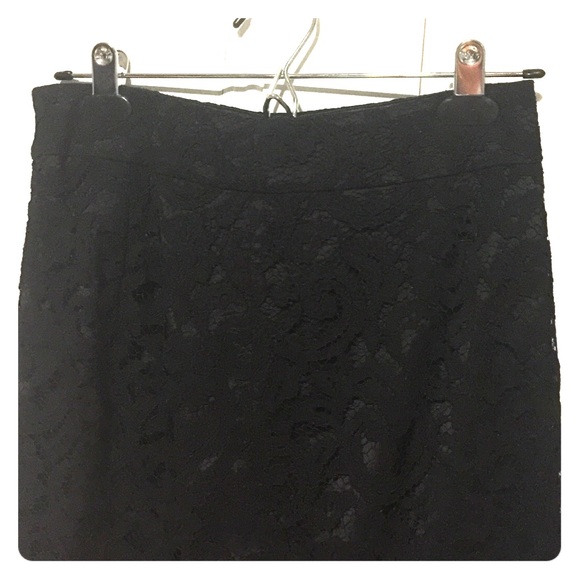 Banana Republic black lace pencil skirt