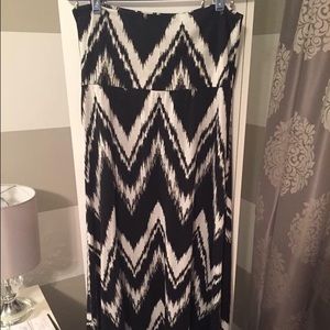 EUC Lularoe Medium Chevron Maxi