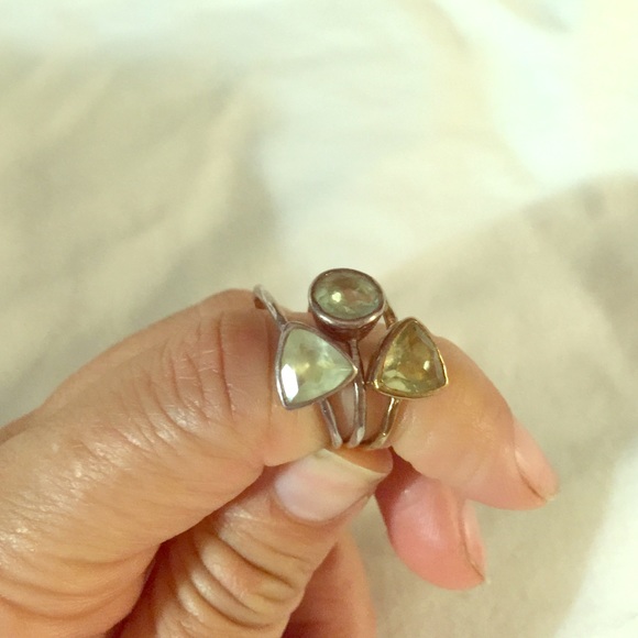 Stella dot small ring set