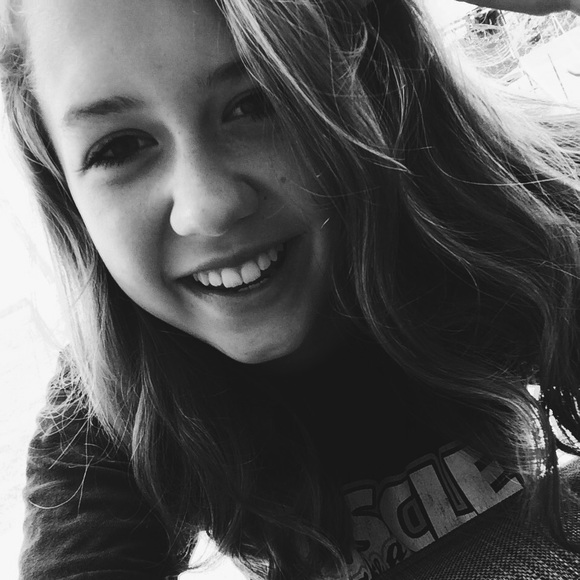 Meet your Posher, Haleigh - Picture 1 of 1