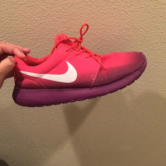 Ombré Nike roshes