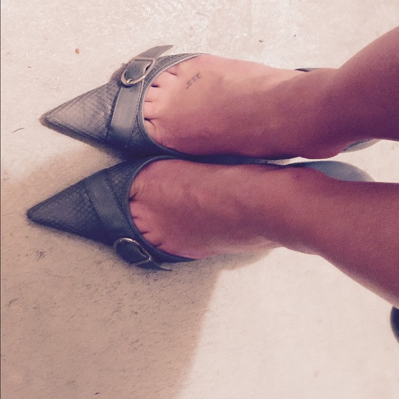 Gray Stilettos - Picture 2 of 3